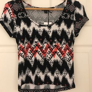 ABOUT A GIRL Aztec Print Crop Top